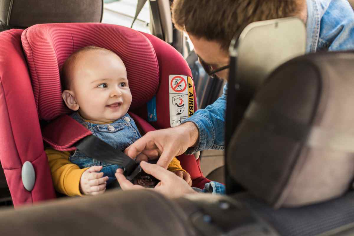 Como acostumar o bebê na cadeirinha do carro