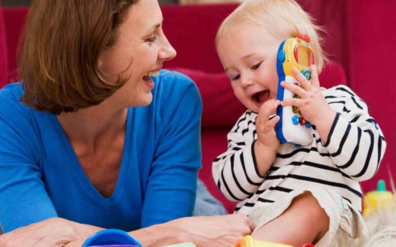 Descubra 6 brinquedos infantis para aprender a falar